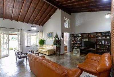 Casa, 5 quartos, 272 m² - Foto 1