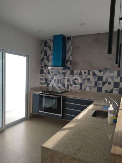 Casa, 4 quartos, 207 m² - Foto 3
