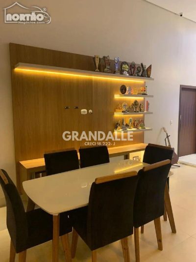 Casa, 4 quartos, 200 m² - Foto 4