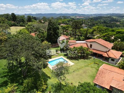 Casa, 5 quartos, 443 m² - Foto 1