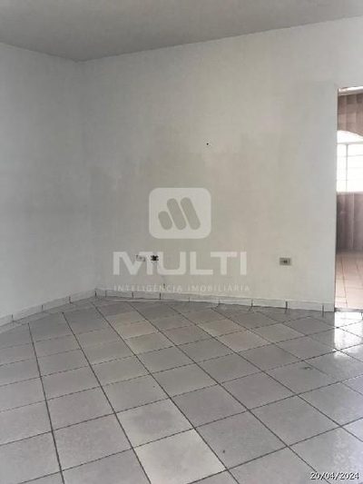 Casa, 3 quartos, 198 m² - Foto 2