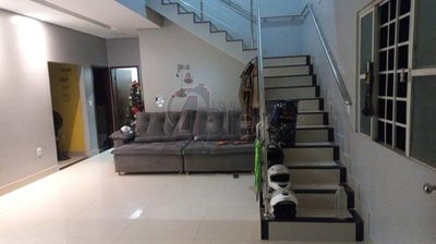 Casa, 4 quartos, 220 m² - Foto 3
