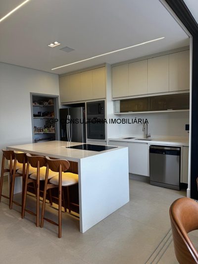 Casa, 3 quartos, 215 m² - Foto 1