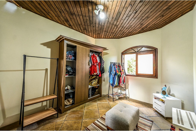 Casa, 4 quartos, 329 m² - Foto 3