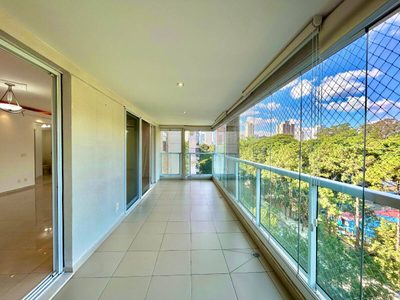 Apartamento, 3 quartos, 186 m² - Foto 2
