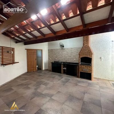 Casa, 4 quartos, 120 m² - Foto 2