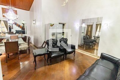 Casa, 6 quartos, 300 m² - Foto 1