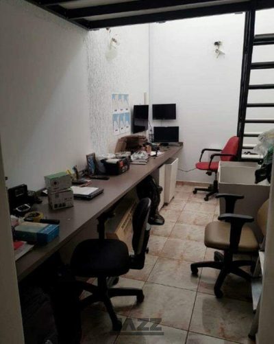 Casa, 3 quartos, 176 m² - Foto 2