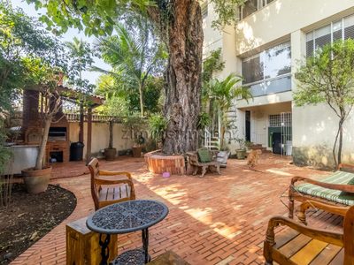 Casa, 5 quartos, 318 m² - Foto 1