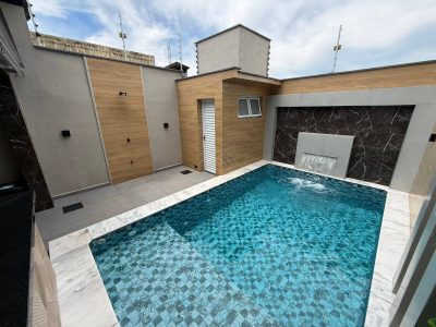 Casa, 4 quartos, 246 m² - Foto 1