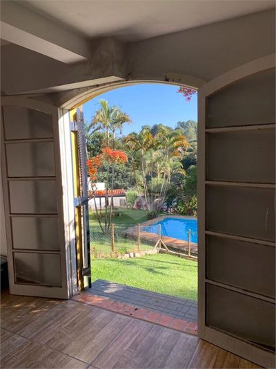 Chácara, 3 quartos, 2500 m² - Foto 1