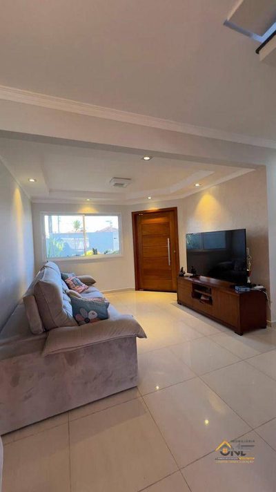 Casa, 3 quartos, 195 m² - Foto 1