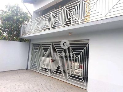 Casa, 3 quartos, 218 m² - Foto 1