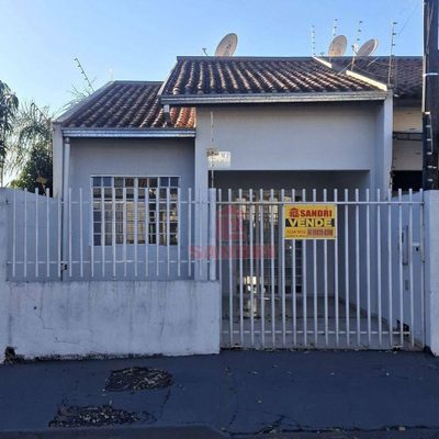 Casa, 2 quartos, 77 m² - Foto 1
