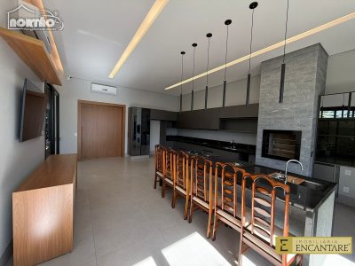 Casa, 4 quartos, 225 m² - Foto 5