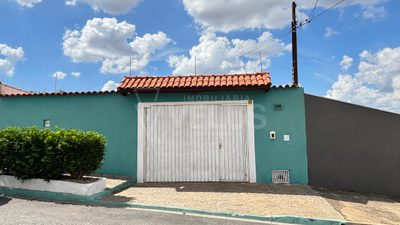 Casa, 2 quartos, 220 m² - Foto 1