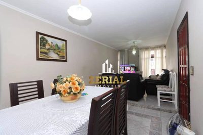Sobrado, 3 quartos, 207 m² - Foto 1