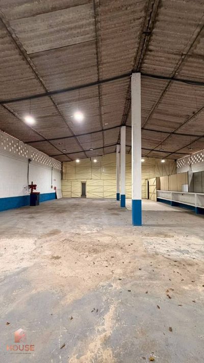 Depósito-Galpão, 558 m² - Foto 1