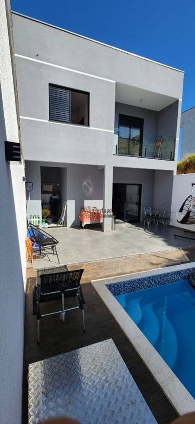 Sobrado, 3 quartos, 13659 m² - Foto 1