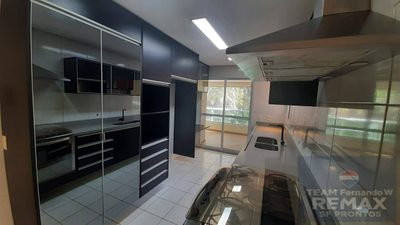 Casa, 3 quartos, 202 m² - Foto 1