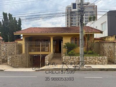 Casa, 5 quartos, 500 m² - Foto 1