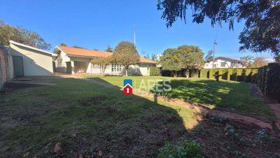 Casa, 5 quartos, 349 m² - Foto 1