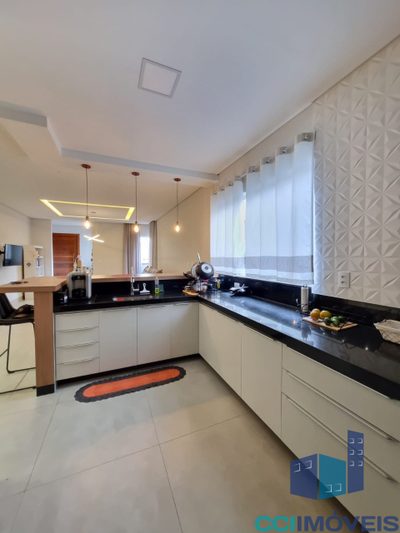 Casa, 3 quartos, 180 m² - Foto 3