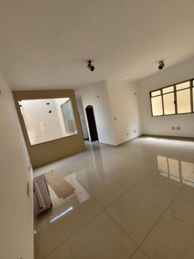 Casa, 3 quartos, 229 m² - Foto 2