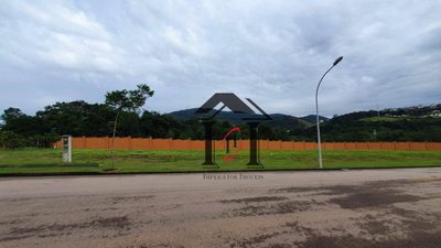 Loteamento e Condomínio, 700 m² - Foto 1