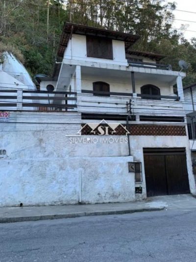 Casa, 5 quartos, 200 m² - Foto 1