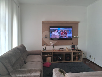 Casa, 3 quartos, 231 m² - Foto 3