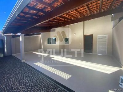 Casa, 3 quartos, 218 m² - Foto 1