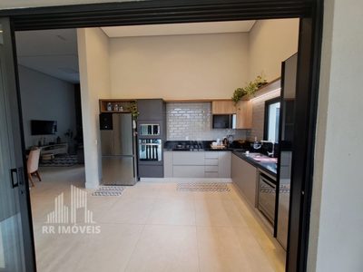 Casa, 3 quartos, 177 m² - Foto 1