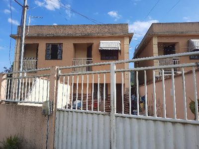 Casa, 2 quartos, 81 m² - Foto 1