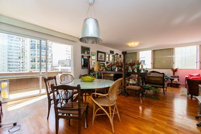 Apartamento, 3 quartos, 210 m² - Foto 1