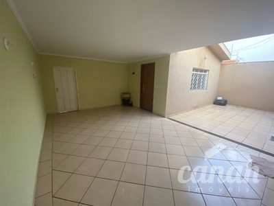 Casa, 3 quartos, 200 m² - Foto 2