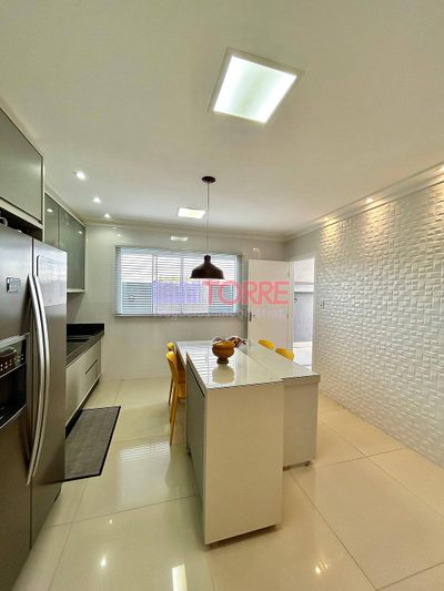 Casa, 3 quartos, 202 m² - Foto 5