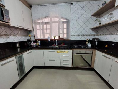 Sobrado, 3 quartos, 200 m² - Foto 5