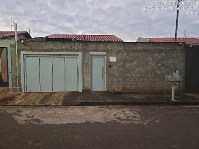 Casa, 2 quartos, 200 m² - Foto 1