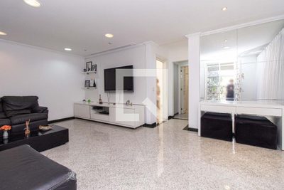 Casa, 4 quartos, 210 m² - Foto 2