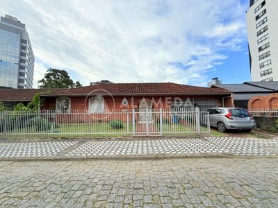 Casa, 3 quartos, 195 m² - Foto 1