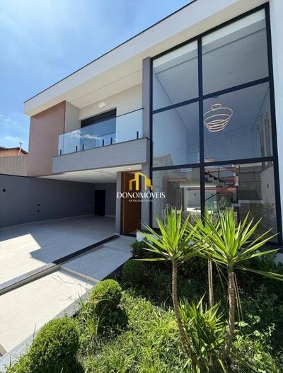 Casa, 3 quartos, 280 m² - Foto 1