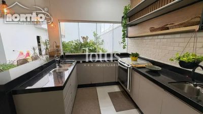Casa, 3 quartos, 209 m² - Foto 3