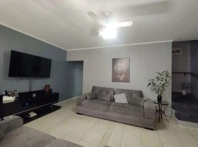 Sobrado, 3 quartos, 188 m² - Foto 2