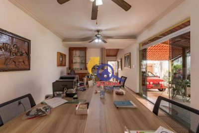 Casa, 8 quartos, 363 m² - Foto 4