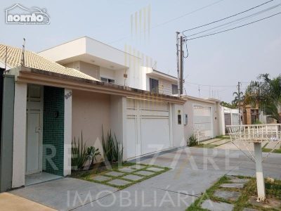 Casa, 4 quartos, 293 m² - Foto 1