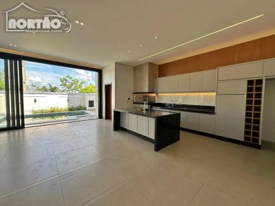 Casa, 3 quartos, 229 m² - Foto 4