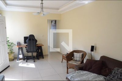 Casa, 3 quartos, 200 m² - Foto 2