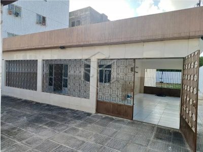Casa, 3 quartos, 200 m² - Foto 1