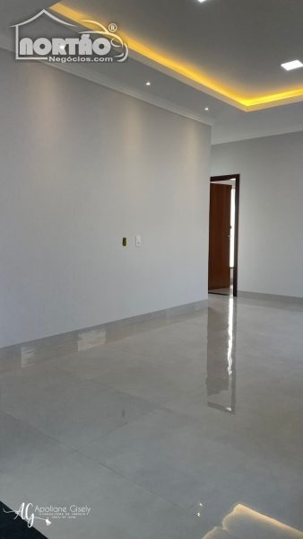 Casa, 3 quartos, 198 m² - Foto 4
